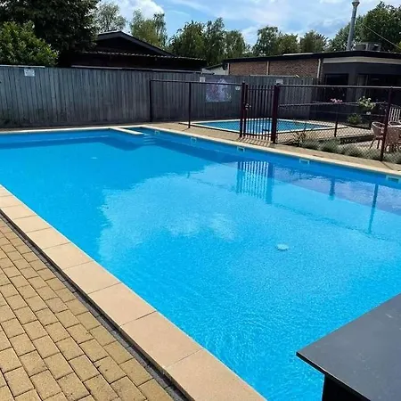 Шале Kom Genieten In Het Houthakkers Huisje! Пюттен